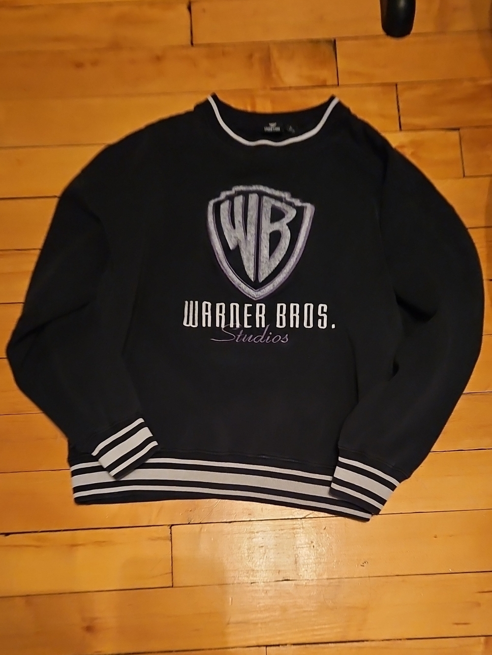 Warner Bros. Men’s Black Crewneck Sweatshirt with White Trim